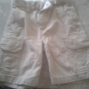 Old Navy boys, Khaki Shorts. Great Condition.